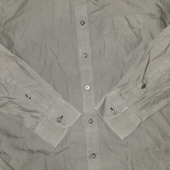 Untuckit Wrinkle Free Button Up Shirt Men Size Medium - Picture 3 of 9